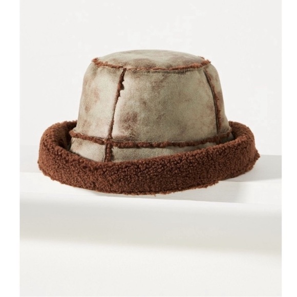 Anthropologie Sherpa Lined Bucket Hat.